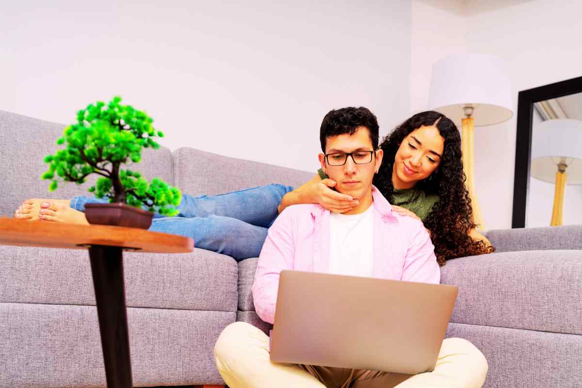 Se il partner non ti guarda negli occhi il significato è chiarissimo